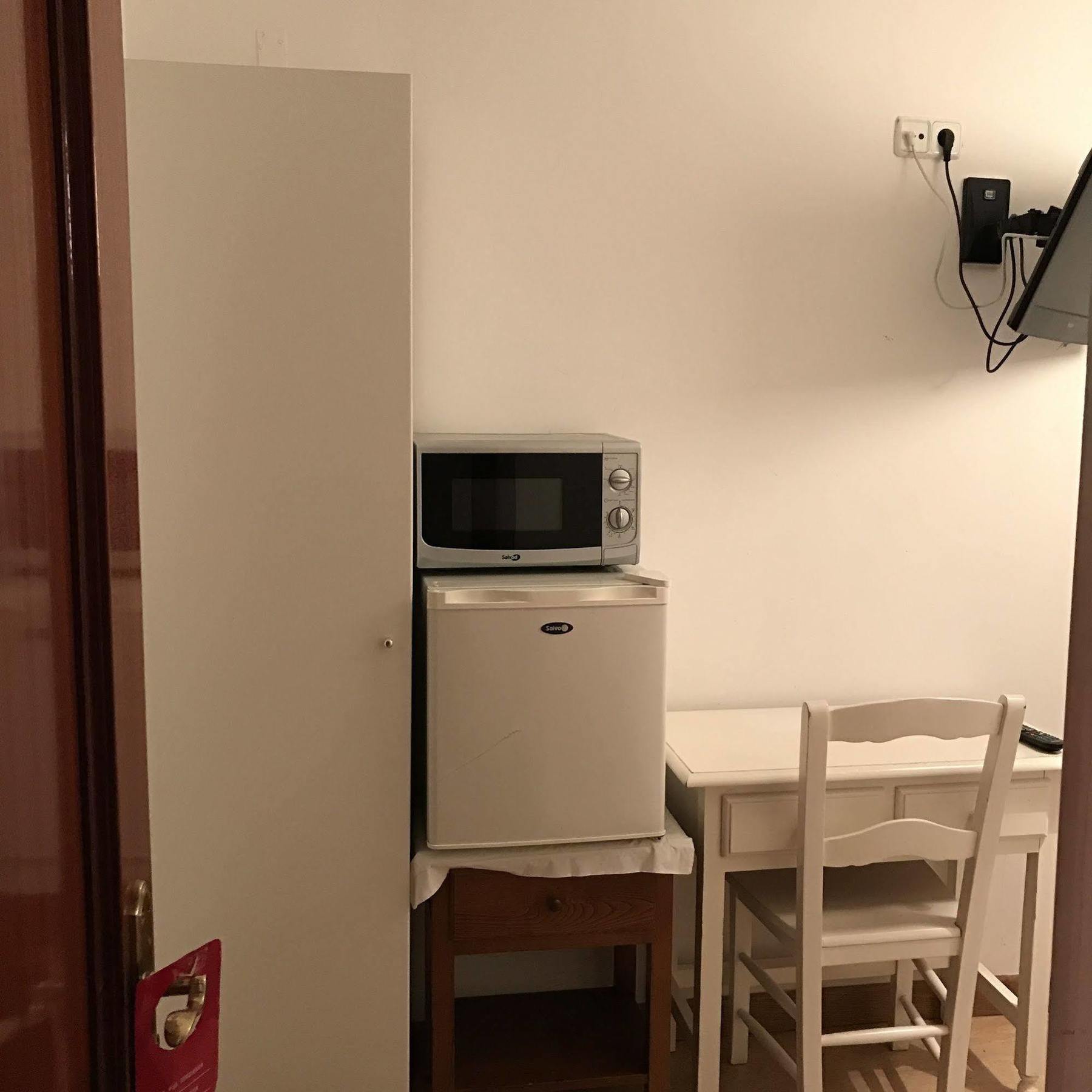 Hostal La Estrella Мадрид Екстер'єр фото