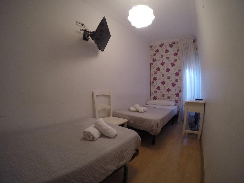 Hostal La Estrella Мадрид Екстер'єр фото