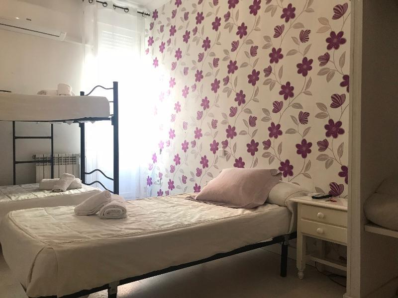 Hostal La Estrella Мадрид Екстер'єр фото