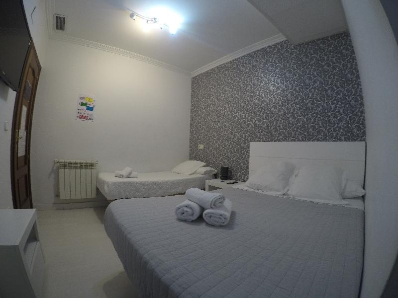 Hostal La Estrella Мадрид Екстер'єр фото