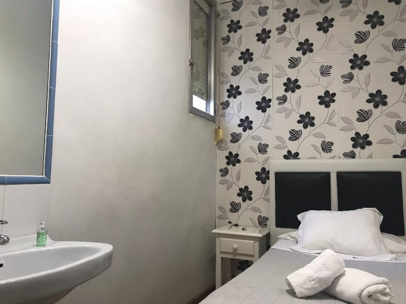 Hostal La Estrella Мадрид Екстер'єр фото