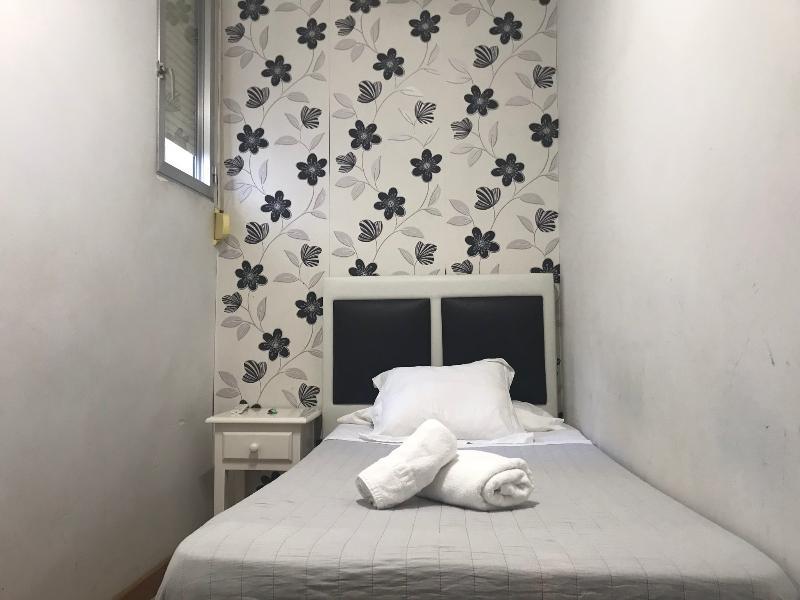 Hostal La Estrella Мадрид Екстер'єр фото