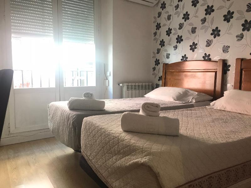 Hostal La Estrella Мадрид Екстер'єр фото
